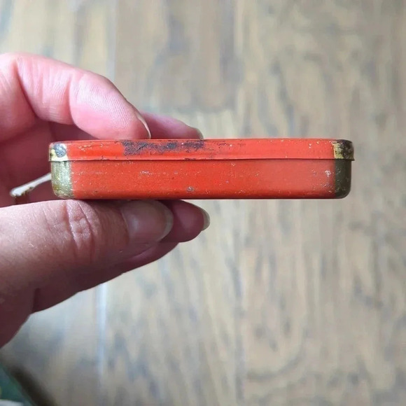 Vintage Tin - Picture 6 of 7